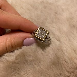 Women’s Ring - Size 6